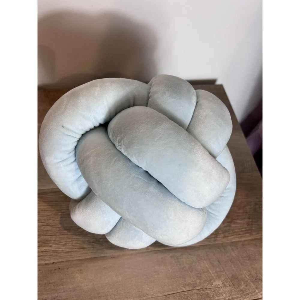 Soft Knot Ball Pillows Round Throw Pillow Cushion Plush Pillow Knotted Pillow